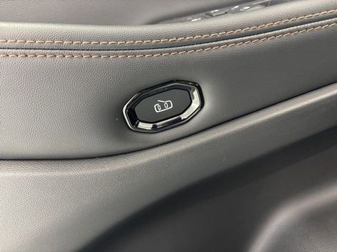 New 2026 Jeep Cherokee Overland w/ Advanced Pro Tech Group image 21