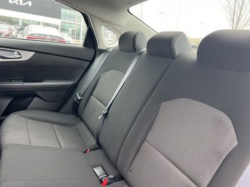Certified 2022 Kia Forte LXS w/ LXS Technology Package image 27