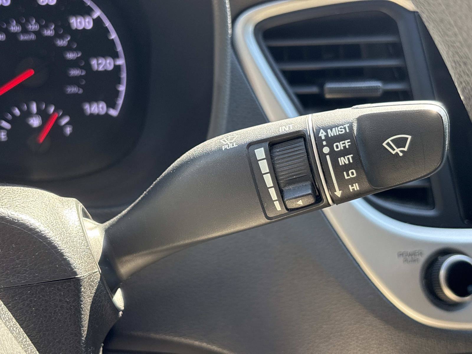 Used 2022 Hyundai Accent SE FWD image 19
