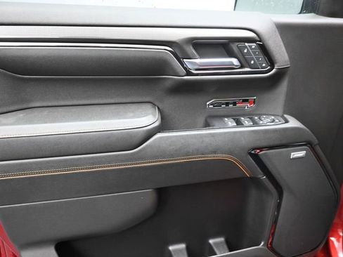 Used 2023 GMC Sierra 1500 AT4 w/ AT4 Preferred Package image 8