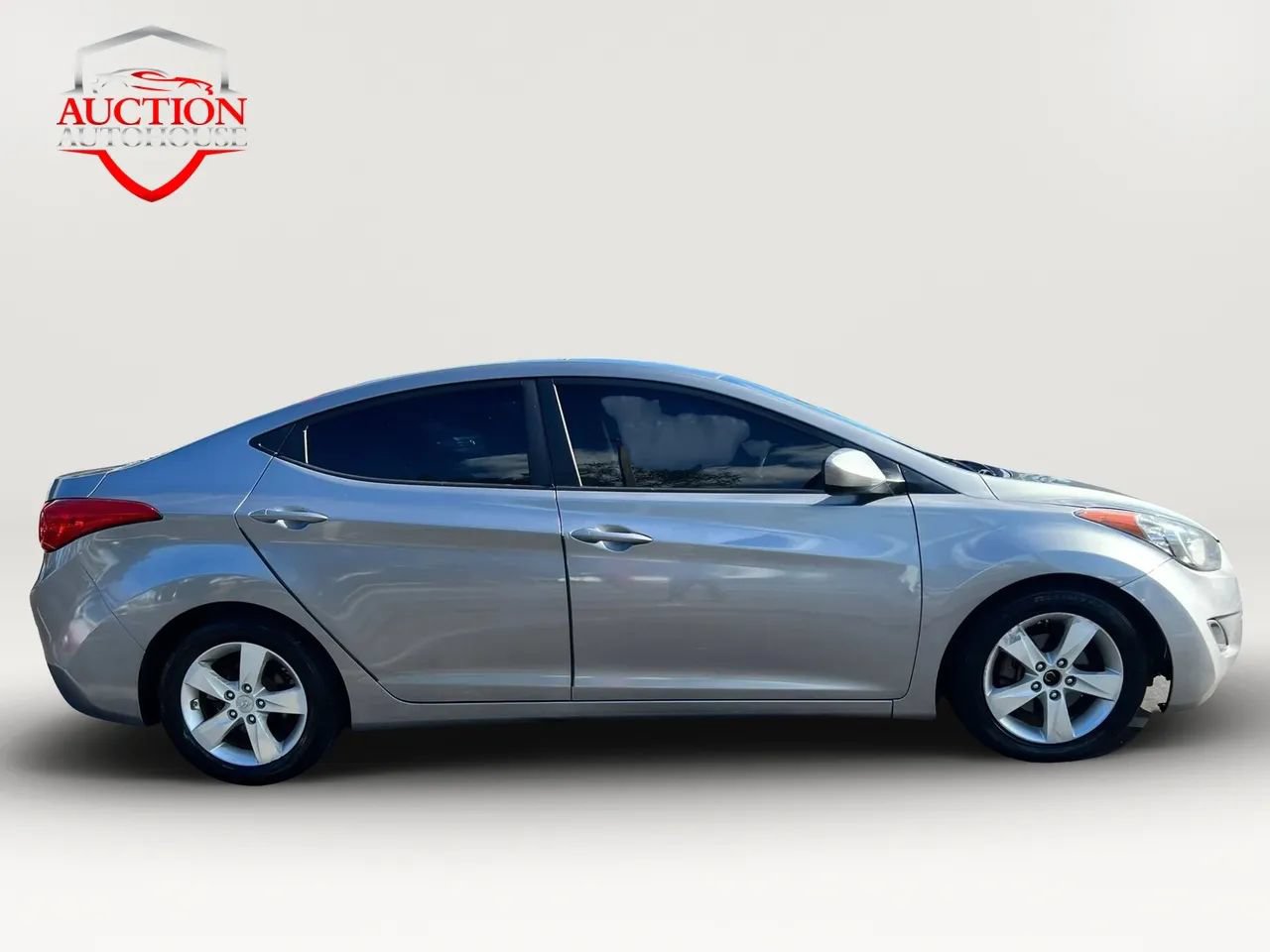 Used 2012 Hyundai Elantra GLS w/ Preferred Pkg 3 FWD image 4