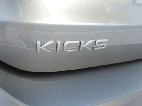 New 2025 Nissan Kicks SR image 14