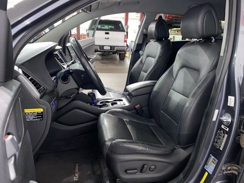 Used 2017 Hyundai Tucson SE Plus image 10