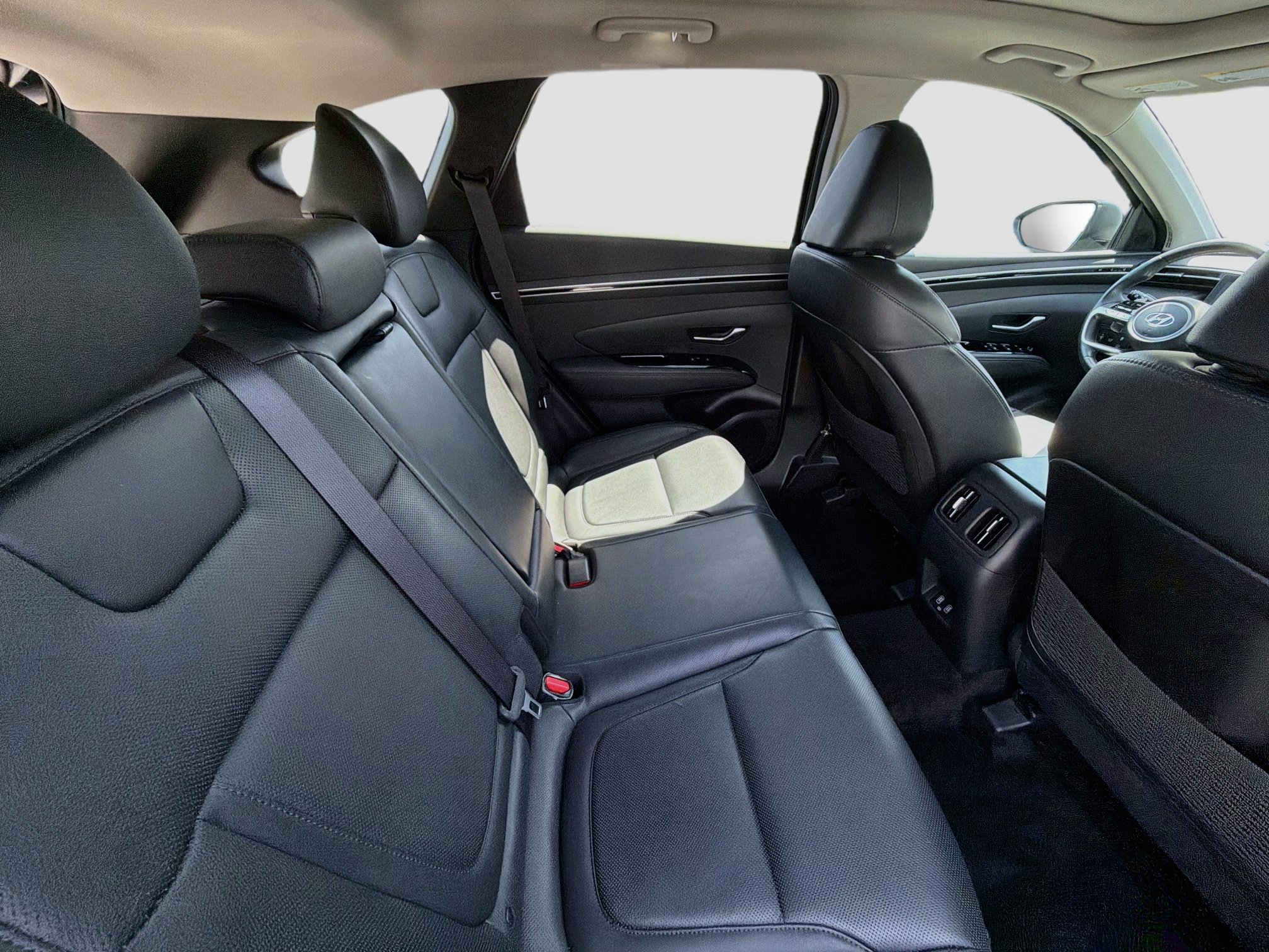Used 2024 Hyundai Tucson Limited AWD/4WD image 28