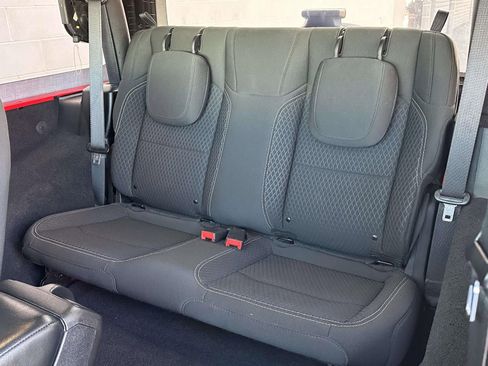 Used 2021 Jeep Wrangler Sport S image 12