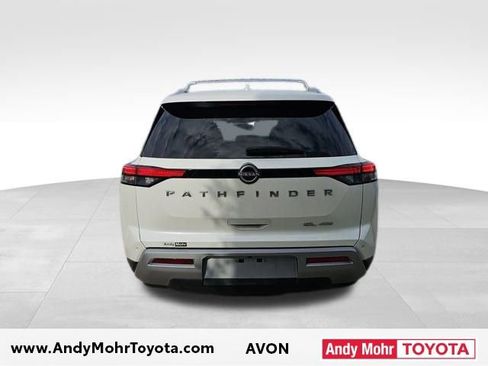 Used 2023 Nissan Pathfinder SL image 5