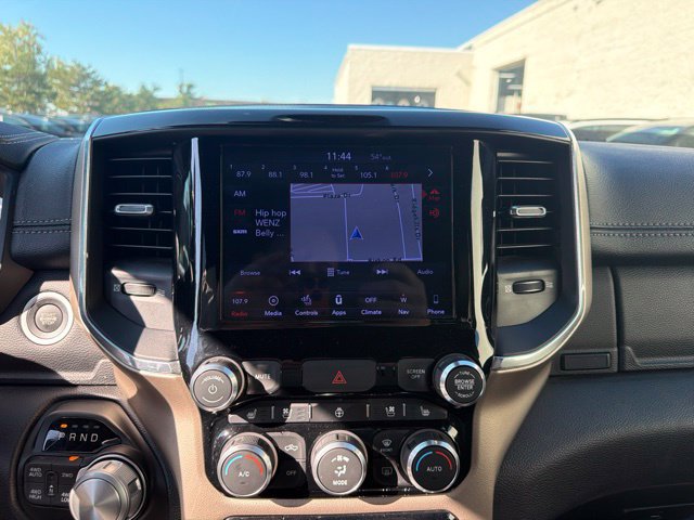 Used 2019 RAM 1500 Laramie AWD/4WD image 22