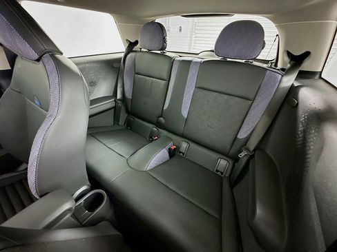 Certified 2025 MINI Cooper 2-Door Hardtop FWD image 17