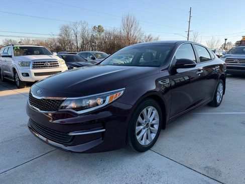 Used 2018 Kia Optima LX w/ 17" Alloy Wheels Package image 17