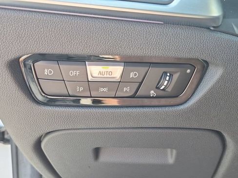 Used 2021 BMW 430i Coupe w/ M Sport Package RWD image 19