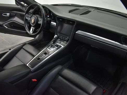 Used 2017 Porsche 911 Carrera 4S AWD/4WD image 13