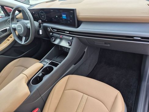 Used 2025 Hyundai Sonata Limited FWD image 24