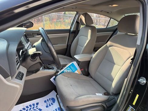 Used 2019 Hyundai Elantra Value Edition image 20