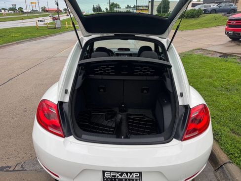 Used 2013 Volkswagen Beetle 2.0T FWD image 10