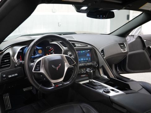 Used 2018 Chevrolet Corvette Z06 RWD image 11