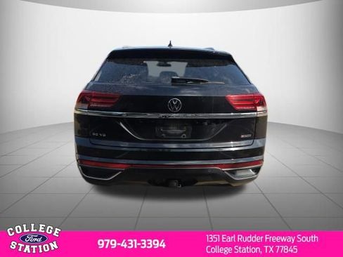 Used 2022 Volkswagen Atlas Cross Sport SE AWD/4WD image 5
