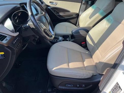 Used 2019 Hyundai Santa Fe XL FWD image 22