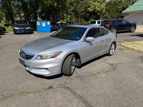 Used 2011 Honda Accord EX-L image 3