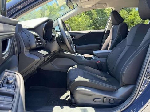 Used 2024 Subaru Outback Premium AWD/4WD image 10