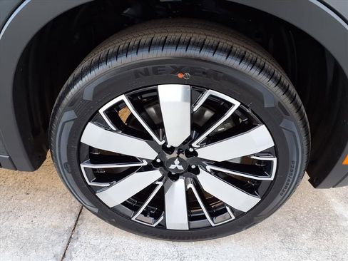 Used 2026 Mitsubishi Outlander SE FWD image 7