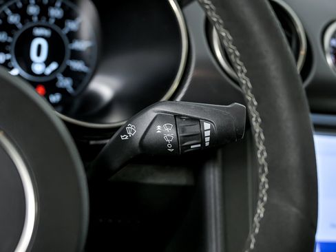 Used 2021 Ford Mustang Shelby GT500 w/ Technology Package image 27