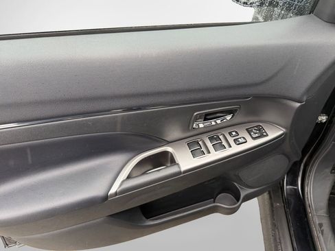 Used 2024 Mitsubishi Outlander Sport SE AWD/4WD image 14