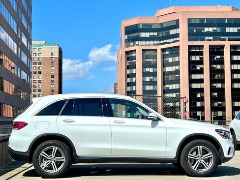 Certified 2022 Mercedes-Benz GLC 300 4MATIC image 5