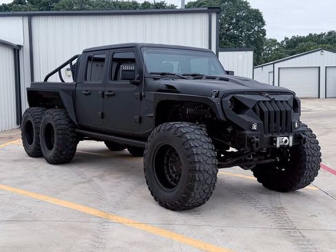 Used 2021 Jeep Gladiator Sport AWD/4WD image 7