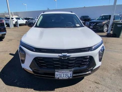 Used 2025 Chevrolet Trax ACTIV w/ Driver Confidence Package image 3