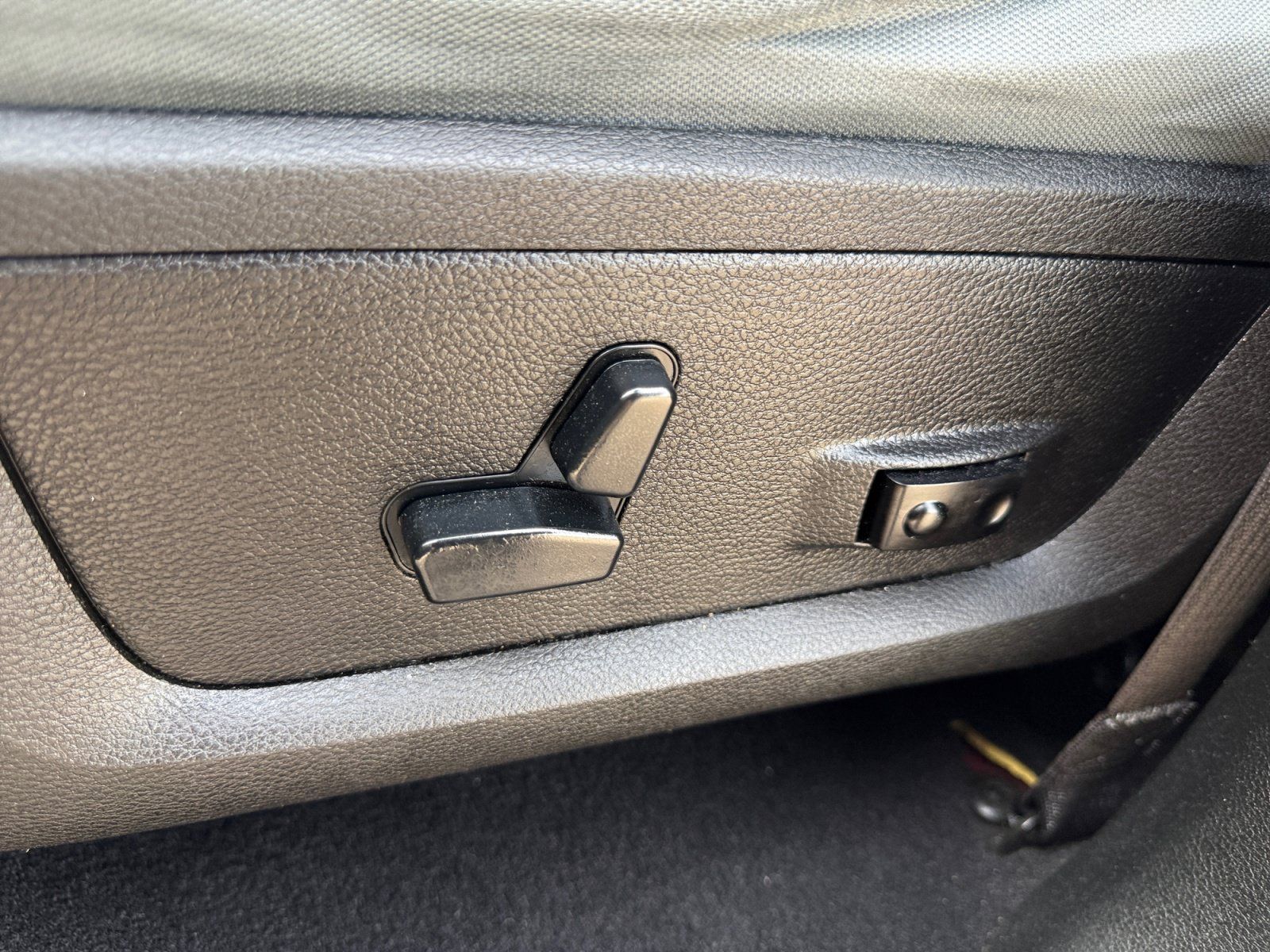 Used 2019 RAM 1500 Big Horn RWD image 12