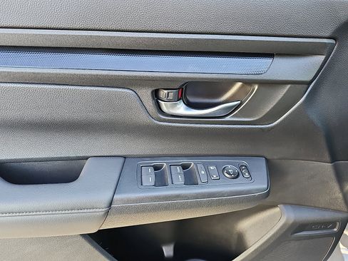Used 2024 Honda CR-V EX image 13