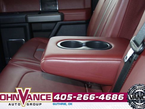 Used 2022 Ford F350 Platinum image 24