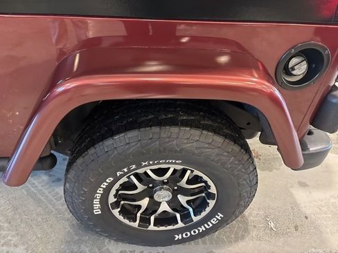 Used 2001 Jeep Wrangler Sport image 24