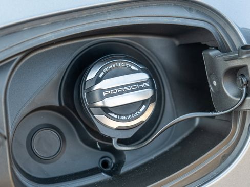 New 2026 Porsche Cayenne GTS image 50