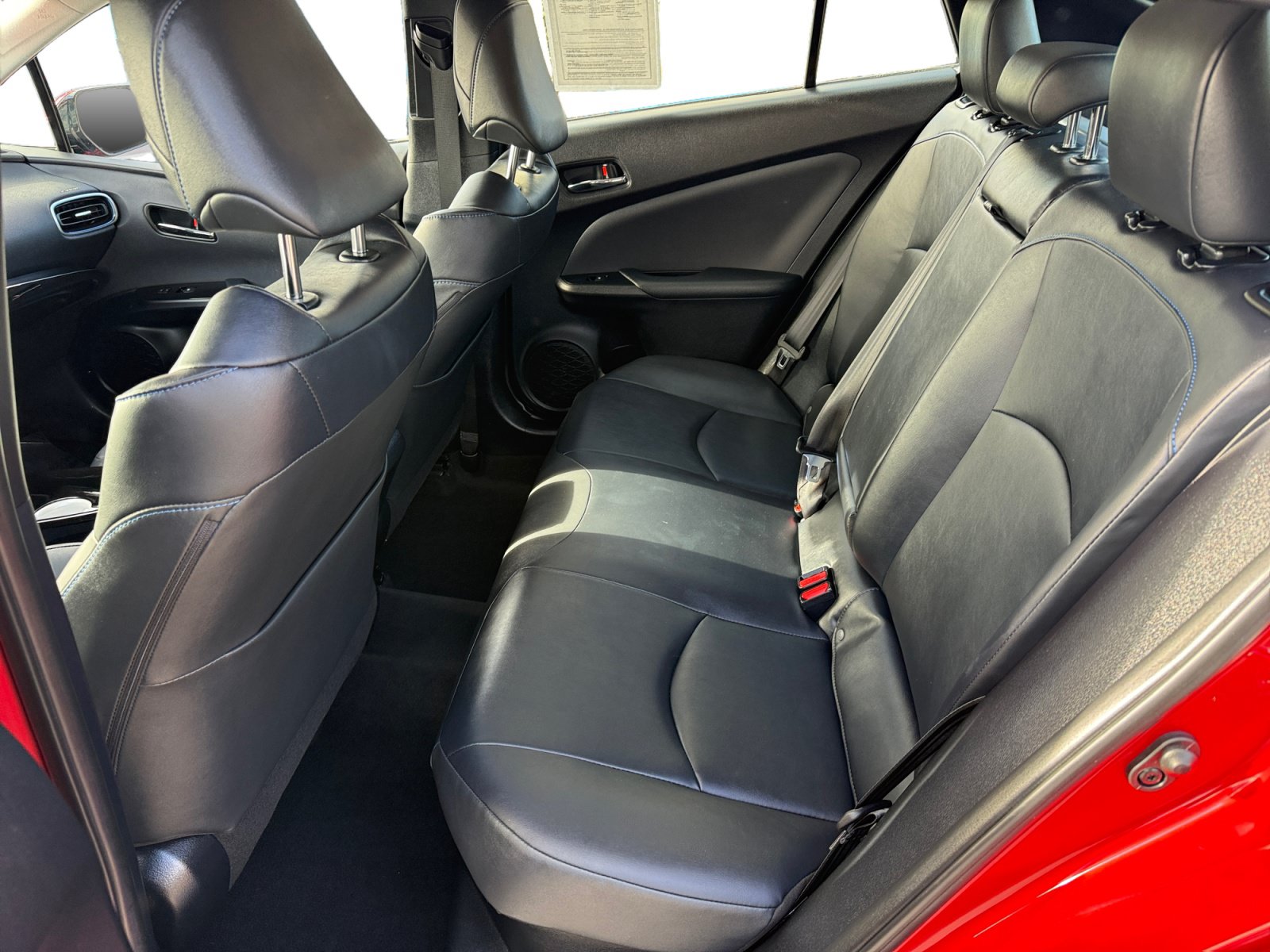Used 2016 Toyota Prius Four Touring w/ Premium Convenience Package FWD image 16