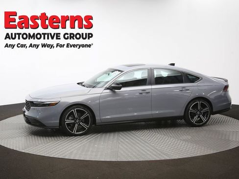 Used 2025 Honda Accord Sport image 59