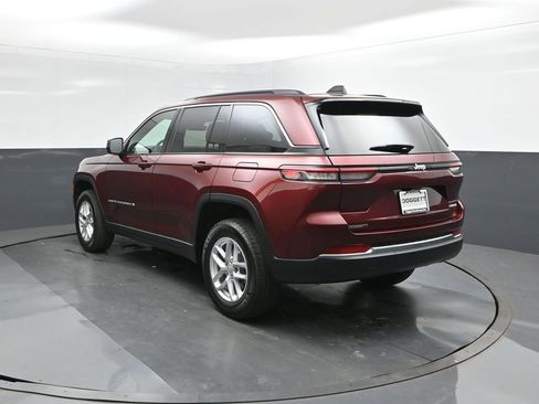 New 2025 Jeep Grand Cherokee Laredo X w/ Luxury Tech Group I RWD image 5