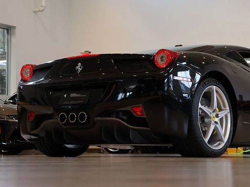 Used 2011 Ferrari 458 Italia Coupe RWD image 50