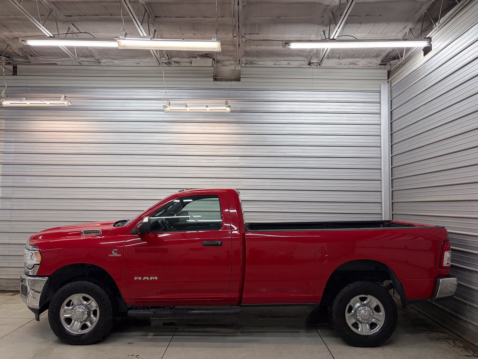 Used 2021 RAM 3500 Tradesman AWD/4WD image 9