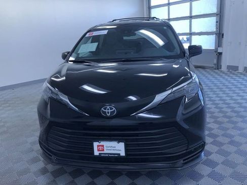 Used 2026 Toyota Sienna LE FWD image 15