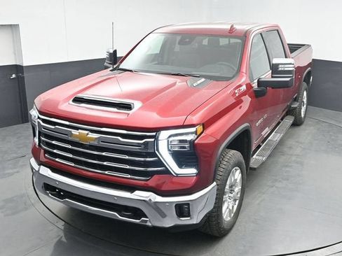 New 2026 Chevrolet Silverado 2500 LTZ w/ LTZ Convenience Package AWD/4WD image 34
