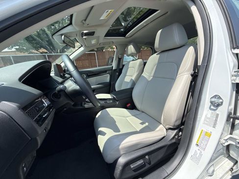 Used 2024 Honda Civic EX-L image 12