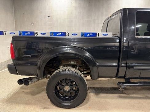 Used 2015 Ford F250 Lariat w/ Lariat Ultimate Package AWD/4WD image 31