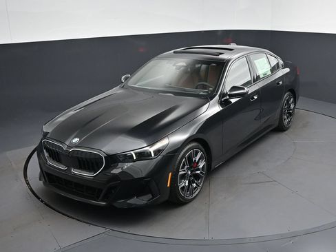 New 2027 BMW 530i w/ M Sport Package RWD image 30