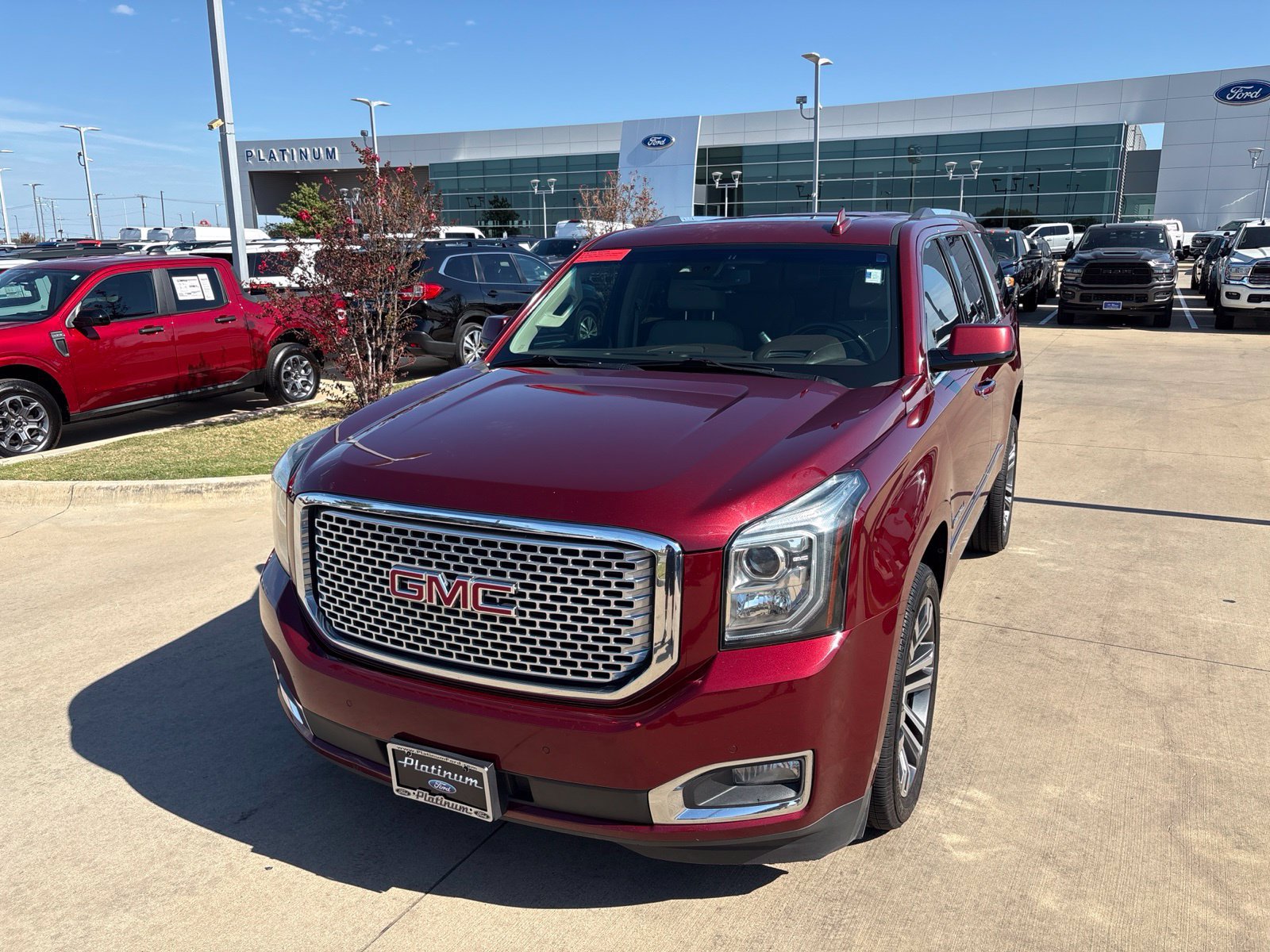 Used 2017 GMC Yukon Denali w/ Open Road Package RWD image 1