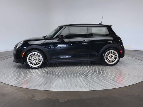 Used 2025 MINI Cooper S FWD image 5