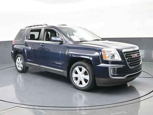 Used 2017 GMC Terrain SLE w/ Convenience Package image 8