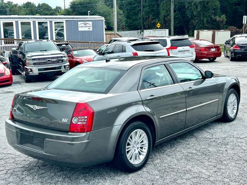 Used 2008 Chrysler 300 Touring w/ Comfort/Convenience Group image 5