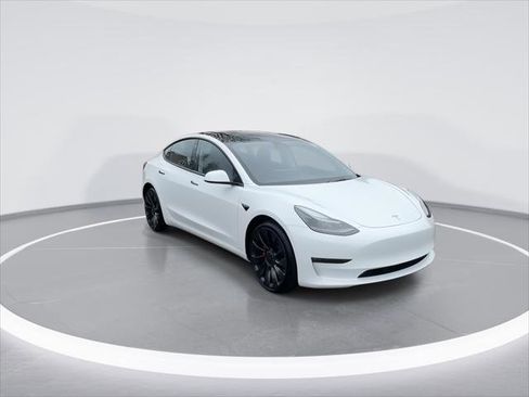 Used 2023 Tesla Model 3 Performance image 2
