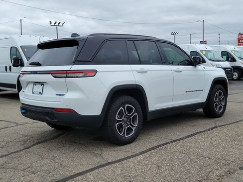 Used 2022 Jeep Grand Cherokee Trailhawk AWD/4WD image 4